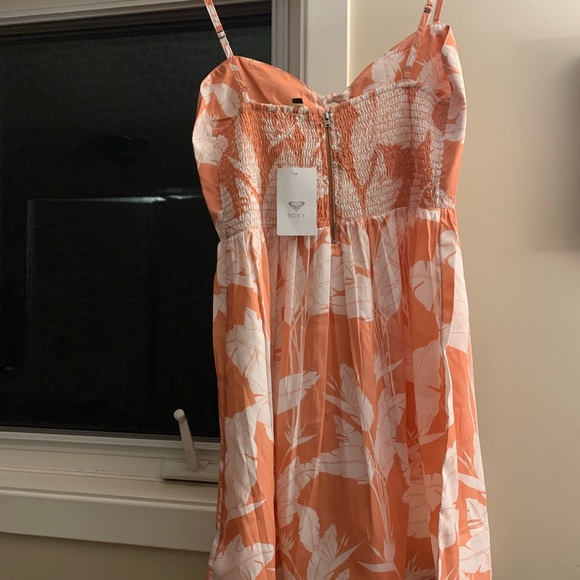Roxy floral spaghetti strapped dress - Picture 1 of 2
